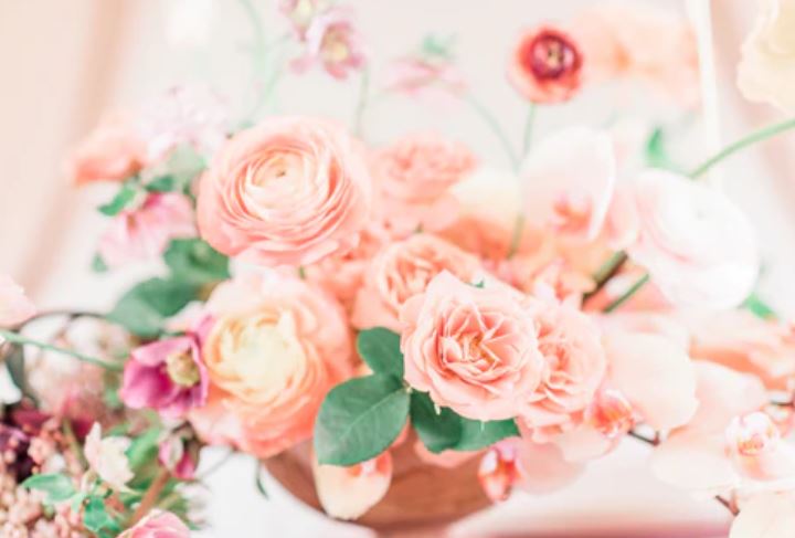 Transforming Spaces: How Surrey Flower Decorators Create Stunning Event Designs
