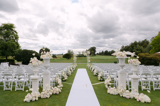 How to Design a Wedding Arch with Flowers for Indoor and Outdoor Venues