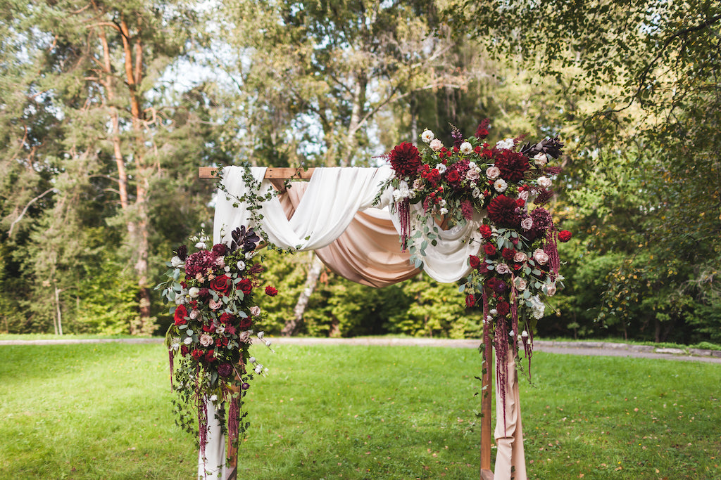 Surrey-bc-wedding-flowers-arch
