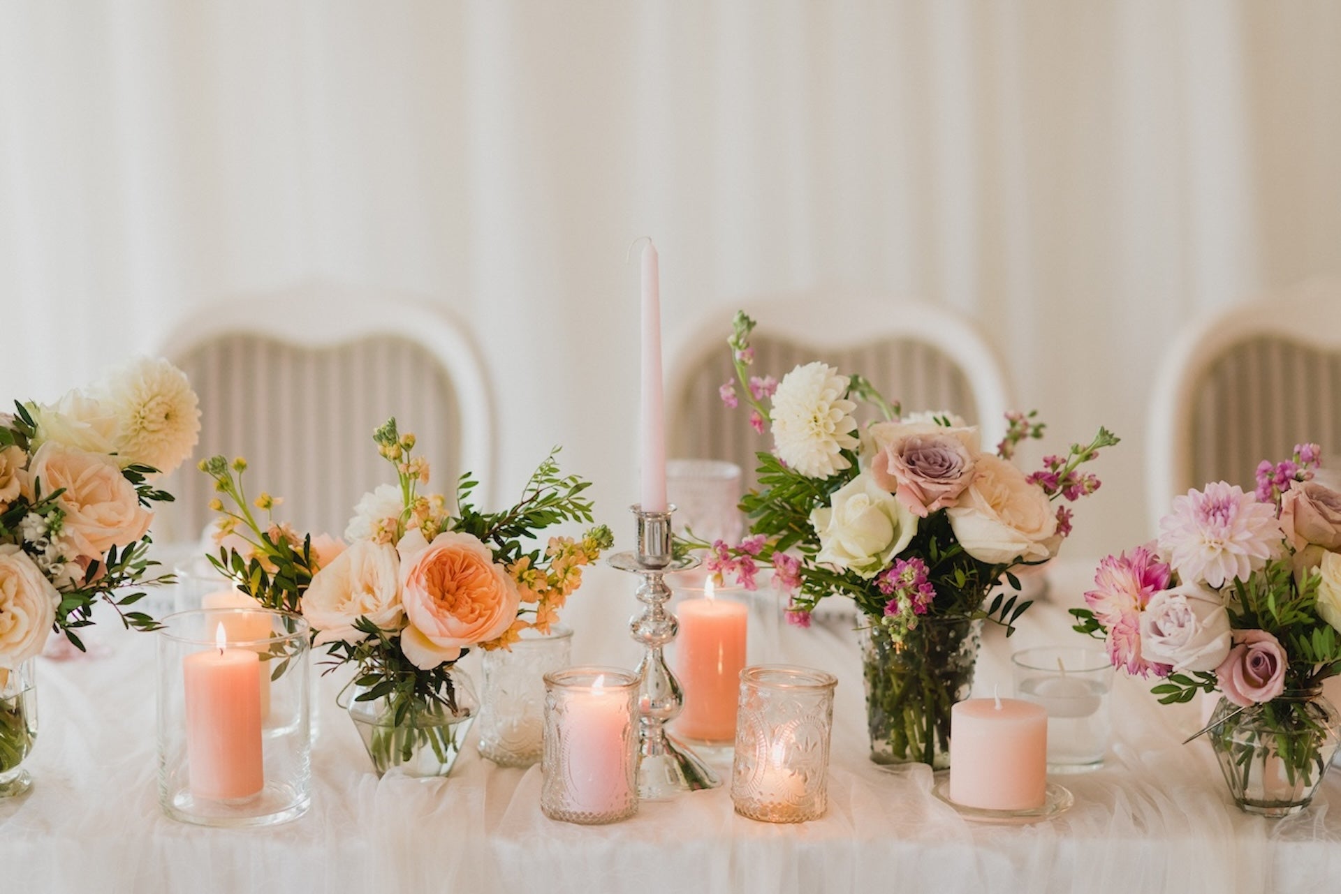 Vancouver-bc-wedding-head-table-flower-vase-arrangemen