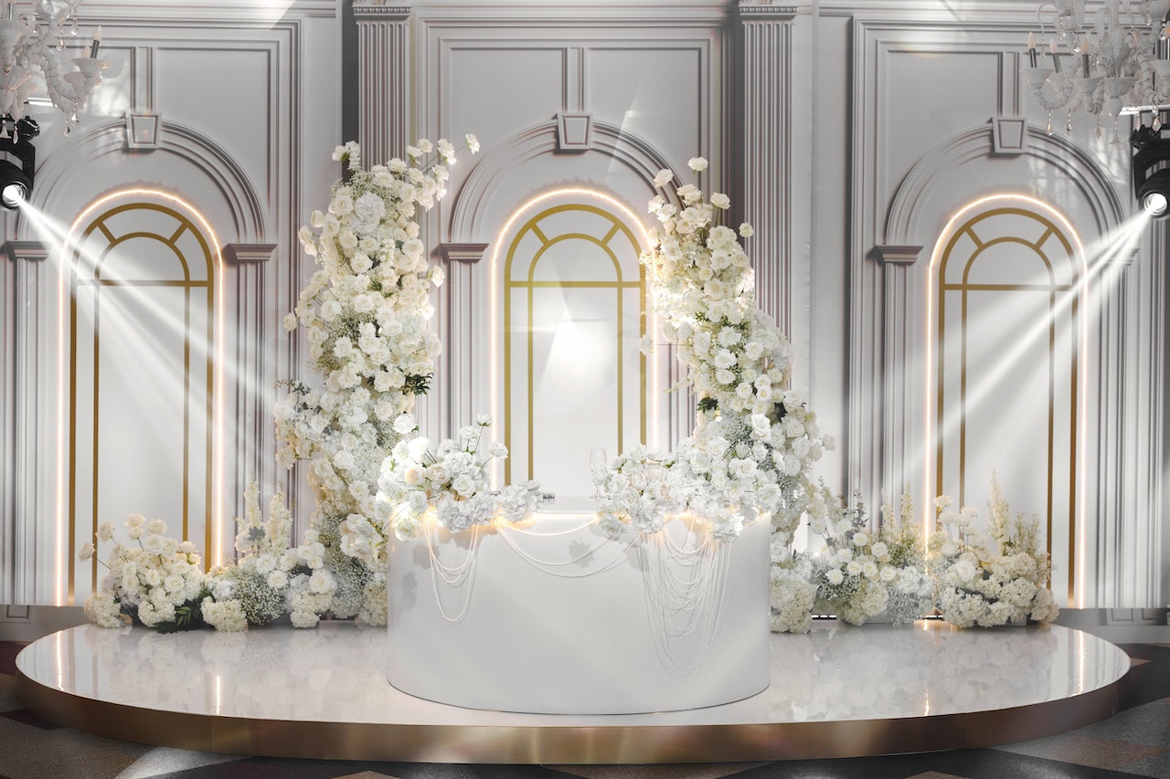 Luxury wedding table centrepieces and reception flowers in Vancouver