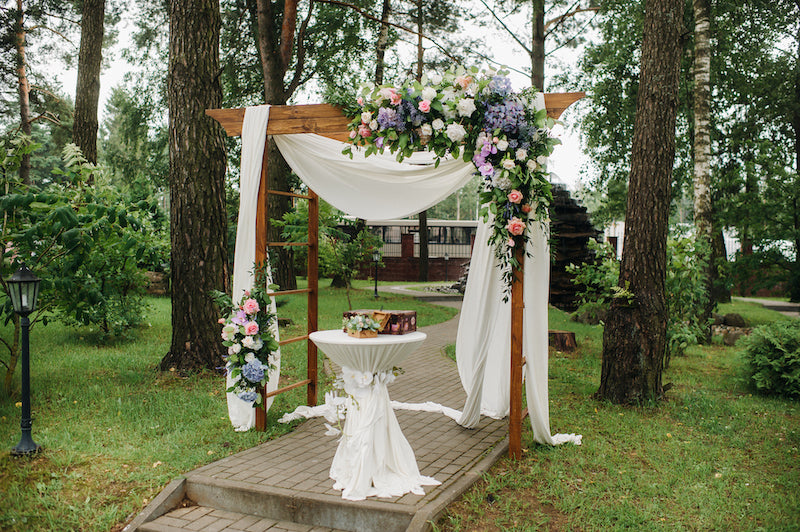 wedding-ceremony-flowers-arch-burnaby